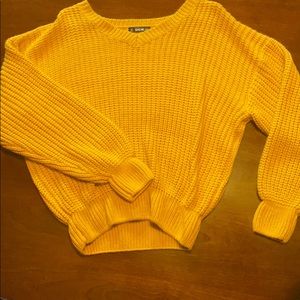 Oversized Gold/Yellow knit sweater